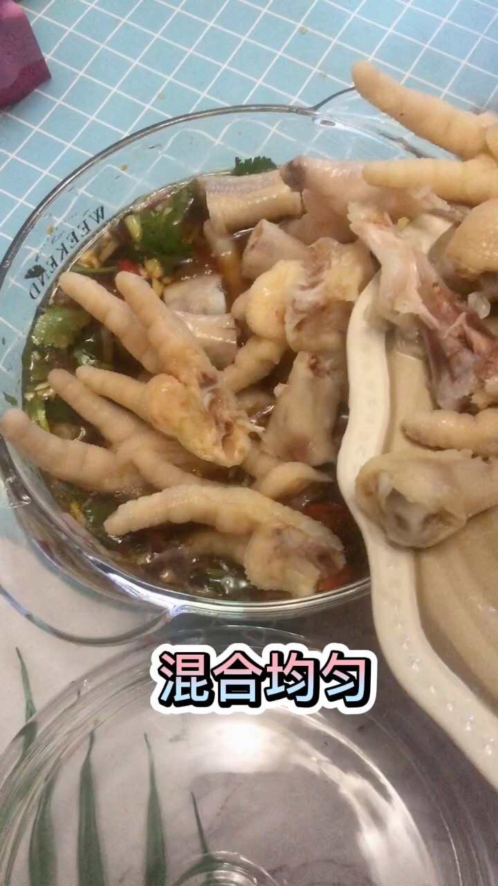泰式檸檬鳳爪的做法-酸辣味泡菜譜