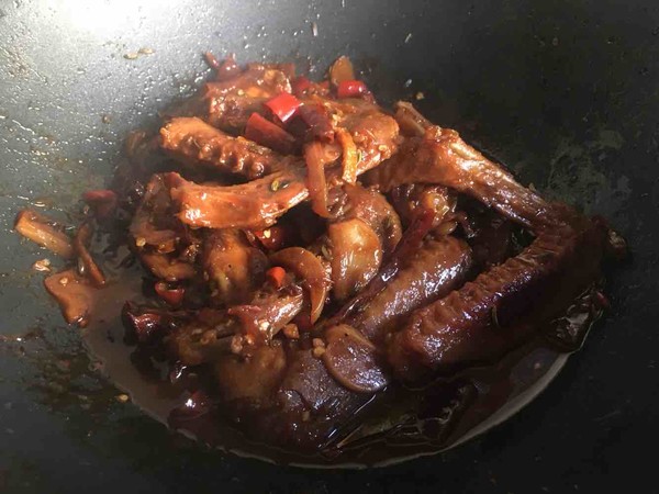 鹵鴨翅的做法-香辣味鹵菜譜