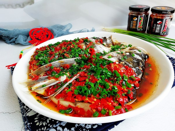 鴻運當頭 剁椒魚頭的做法-香辣味蒸菜譜