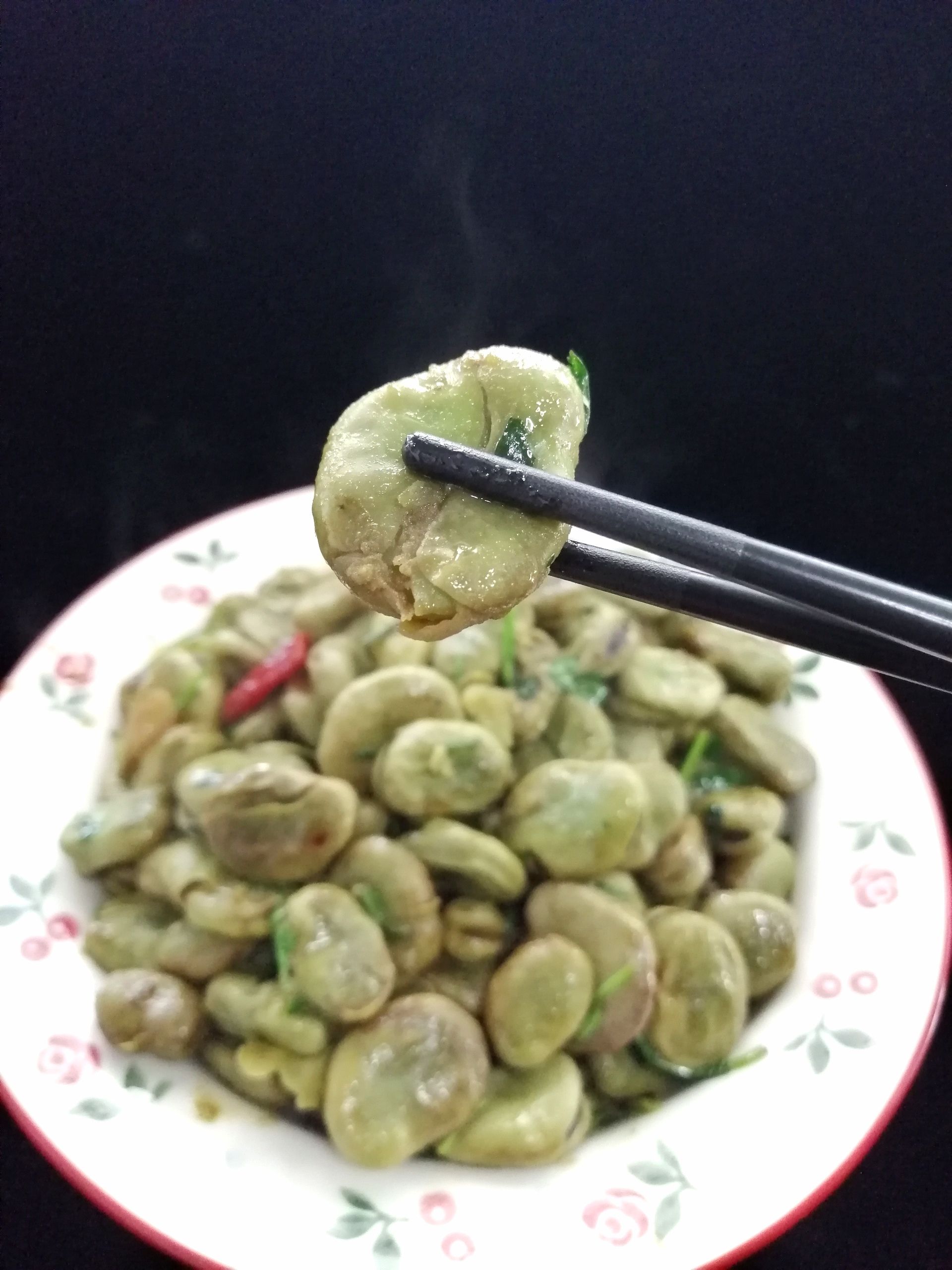 干煸蠶豆的做法-家常味炒菜譜-易網(wǎng)健康養(yǎng)生網(wǎng) 干煸蠶豆的做法-家常味炒菜譜