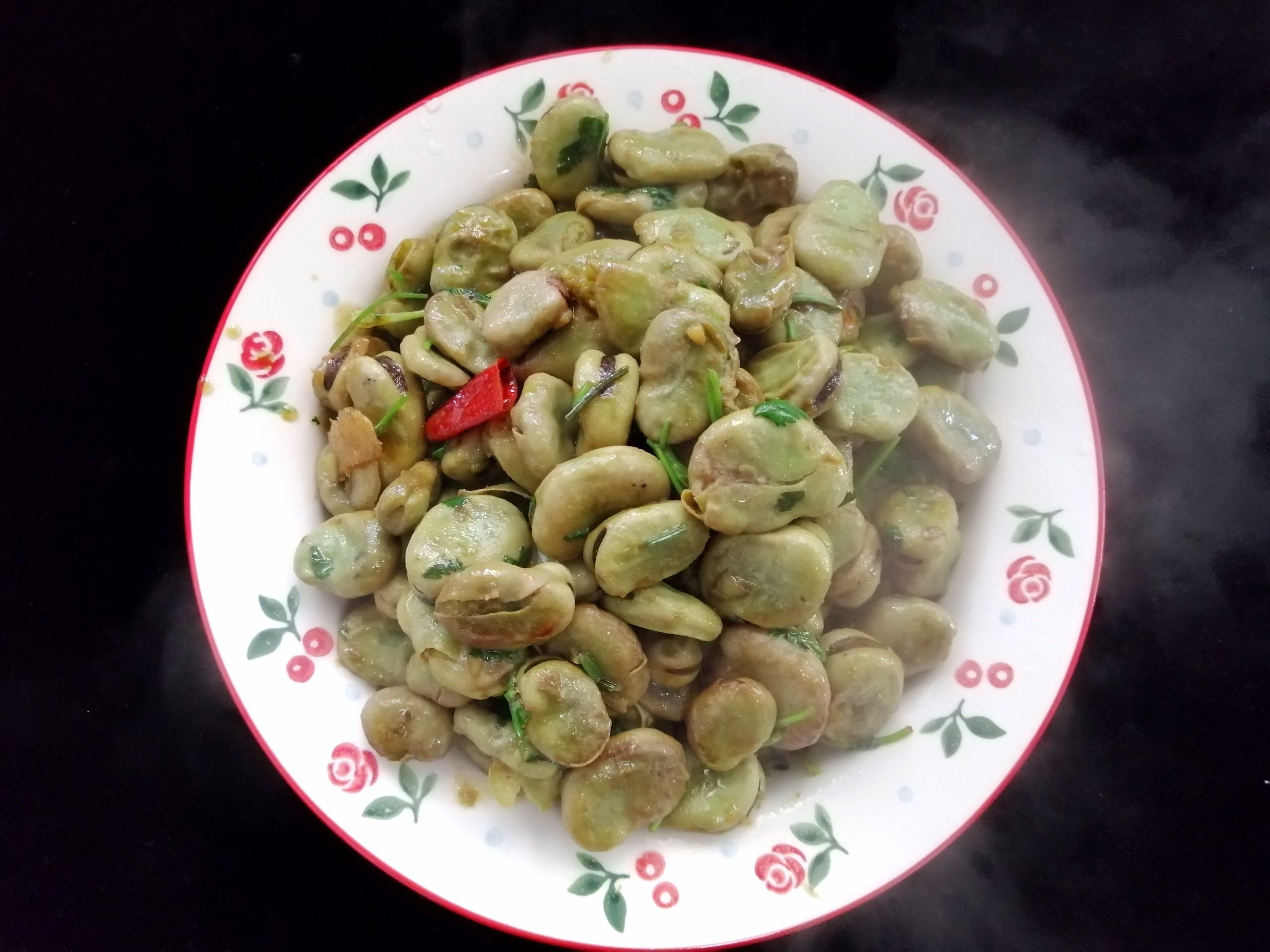 干煸蠶豆的做法-家常味炒菜譜-易網(wǎng)健康養(yǎng)生網(wǎng) 干煸蠶豆的做法-家常味炒菜譜