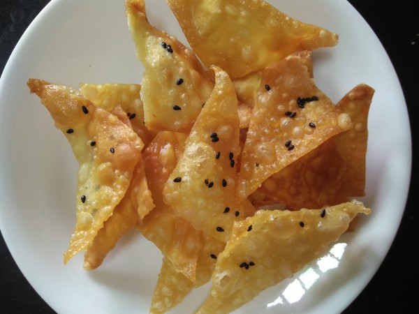炸炒手皮的做法-家常味炸菜譜-易網健康養(yǎng)生網 炸炒手皮的做法-家常味炸菜譜