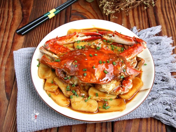 梭子蟹炒年糕的做法-咸鮮味炒菜譜-易網健康養生網 梭子蟹炒年糕的做法-咸鮮味炒菜譜