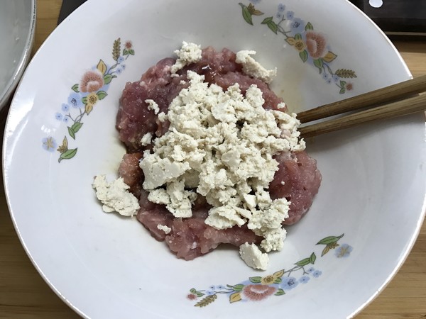 豆腐釀肉煲的做法-咸鮮味燉菜譜