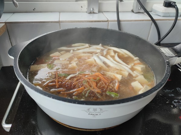 鯽魚豆腐湯的做法-咸鮮味煮菜譜-易網健康養生網 鯽魚豆腐湯的做法-咸鮮味煮菜譜