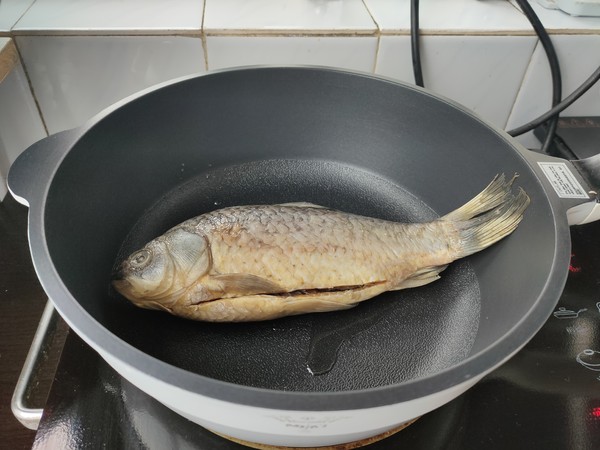 鯽魚豆腐湯的做法-咸鮮味煮菜譜-易網健康養生網 鯽魚豆腐湯的做法-咸鮮味煮菜譜