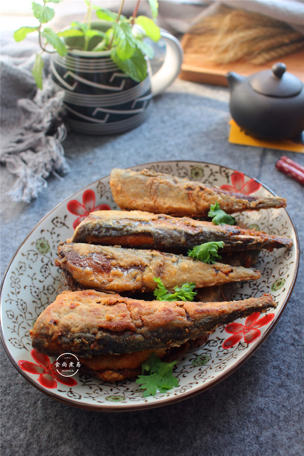 香煎秋刀魚的做法-家常味煎菜譜-易網(wǎng)健康養(yǎng)生網(wǎng) 香煎秋刀魚的做法-家常味煎菜譜