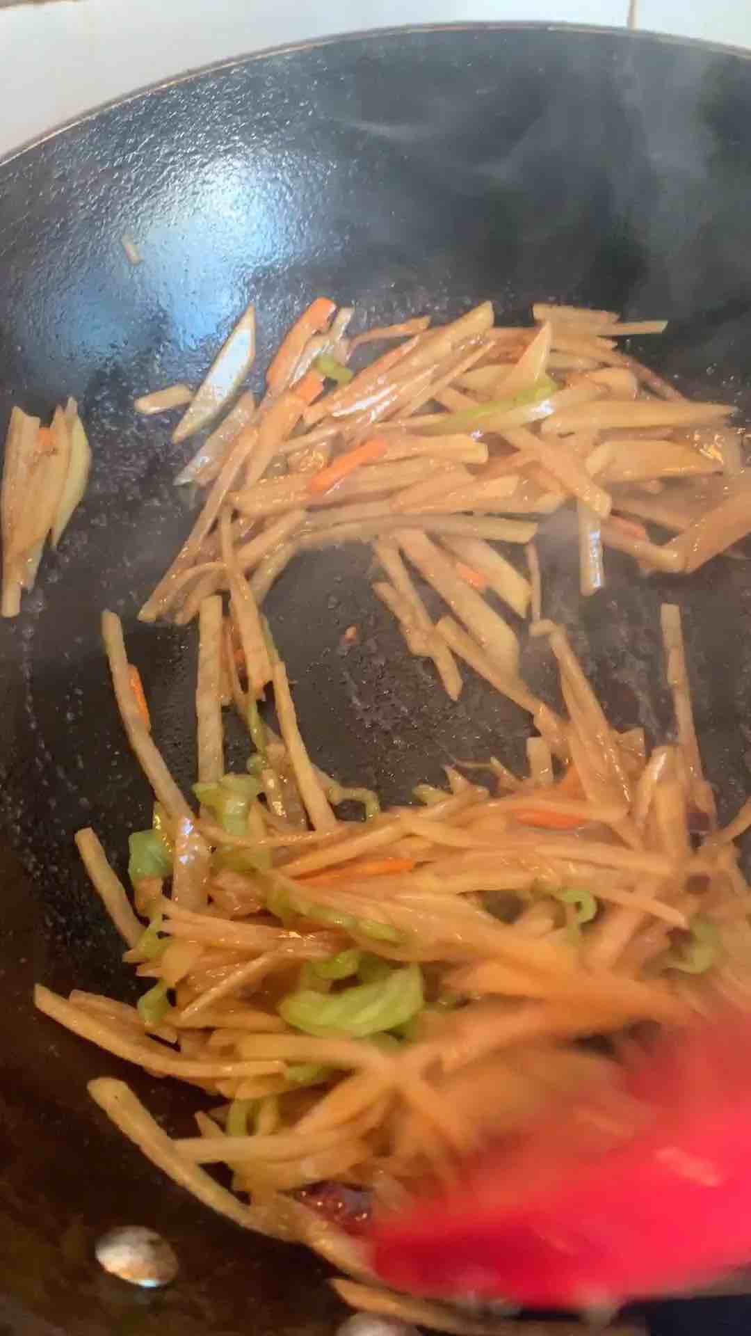 超級好吃的酸辣土豆絲的做法-香辣味炒菜譜