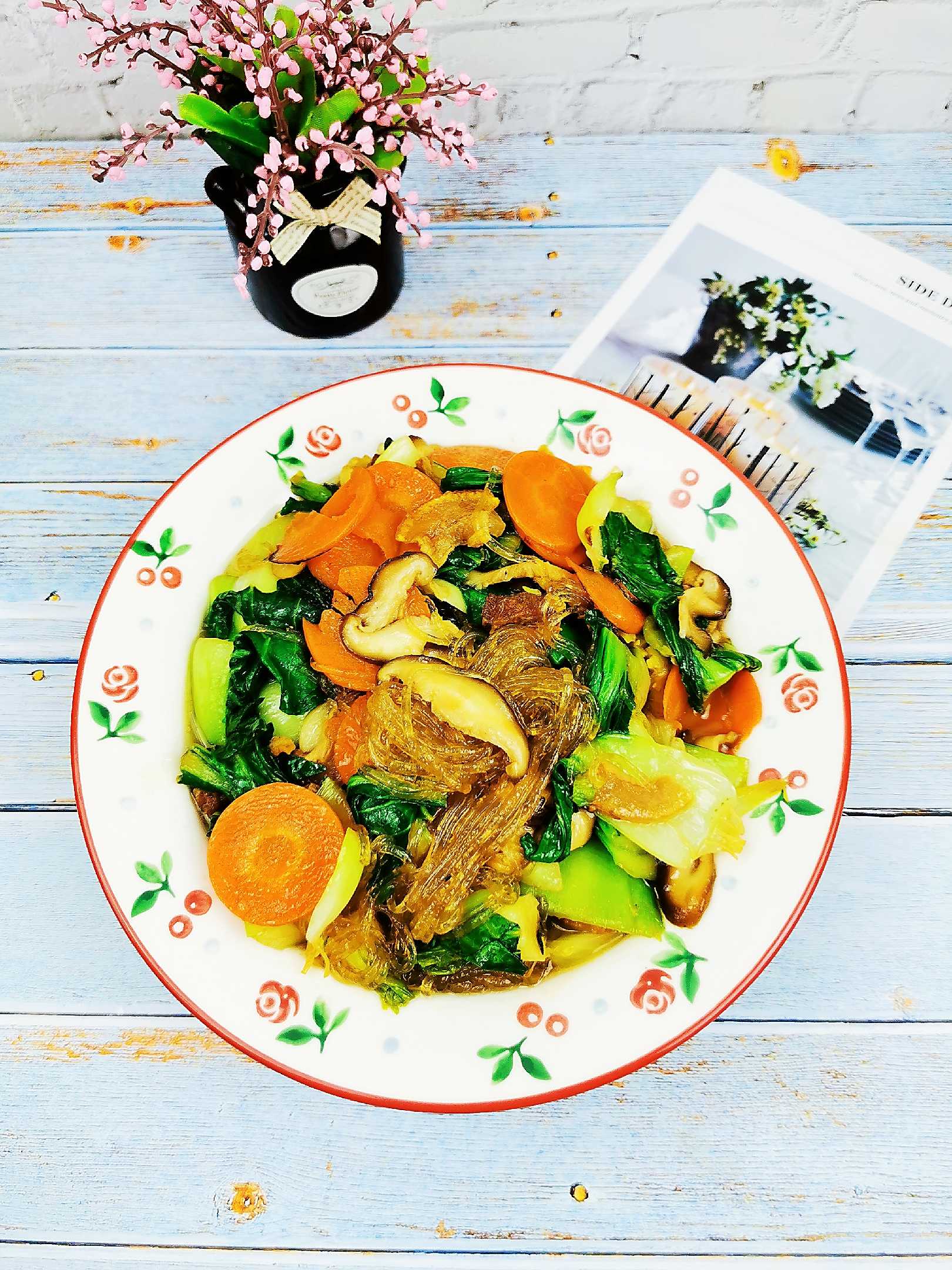 油菜炒粉絲的做法-咸鮮味炒菜譜-易網(wǎng)健康養(yǎng)生網(wǎng) 油菜炒粉絲的做法-咸鮮味炒菜譜