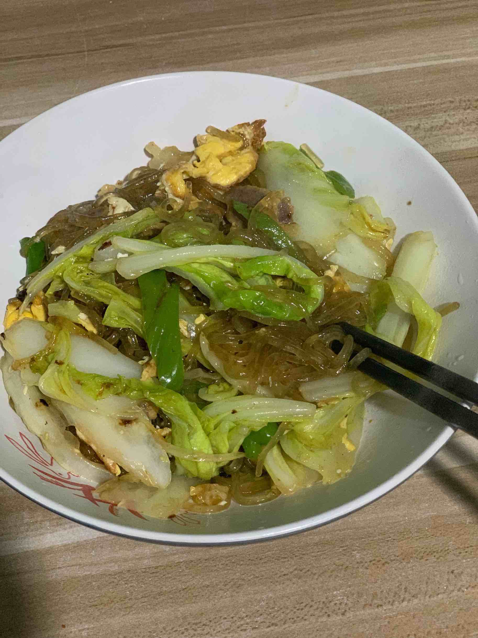 臘肉炒粉絲的做法-家常味炒菜譜-易網(wǎng)健康養(yǎng)生網(wǎng) 臘肉炒粉絲的做法-家常味炒菜譜