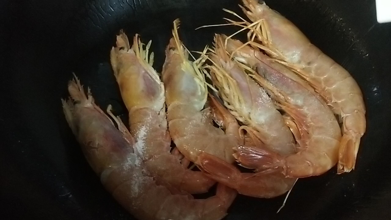 香煎阿根廷紅蝦的做法-咸鮮味煎菜譜-易網健康養生網 香煎阿根廷紅蝦的做法-咸鮮味煎菜譜