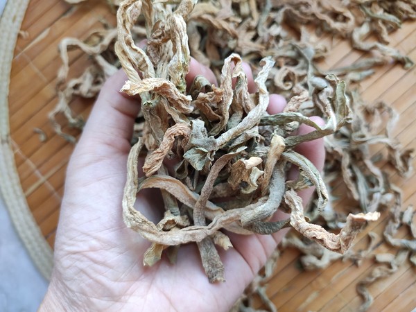 拌蘿卜干的做法-香辣味拌菜譜-易網(wǎng)<a href=http://m.aoa7937.com/ target=_blank class=infotextkey>健康養(yǎng)生</a>網(wǎng) 拌蘿卜干的做法-香辣味拌菜譜