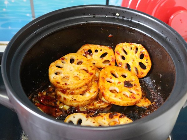 干鍋香辣蝦的做法-香辣味炒菜譜-易網(wǎng)健康養(yǎng)生網(wǎng) 干鍋香辣蝦的做法-香辣味炒菜譜