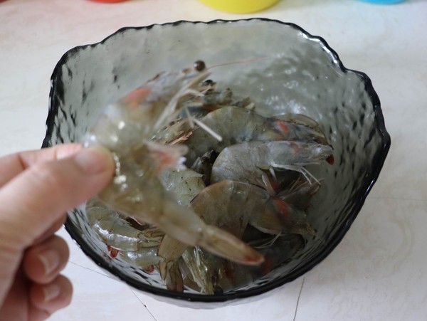 干鍋香辣蝦的做法-香辣味炒菜譜-易網(wǎng)健康養(yǎng)生網(wǎng) 干鍋香辣蝦的做法-香辣味炒菜譜