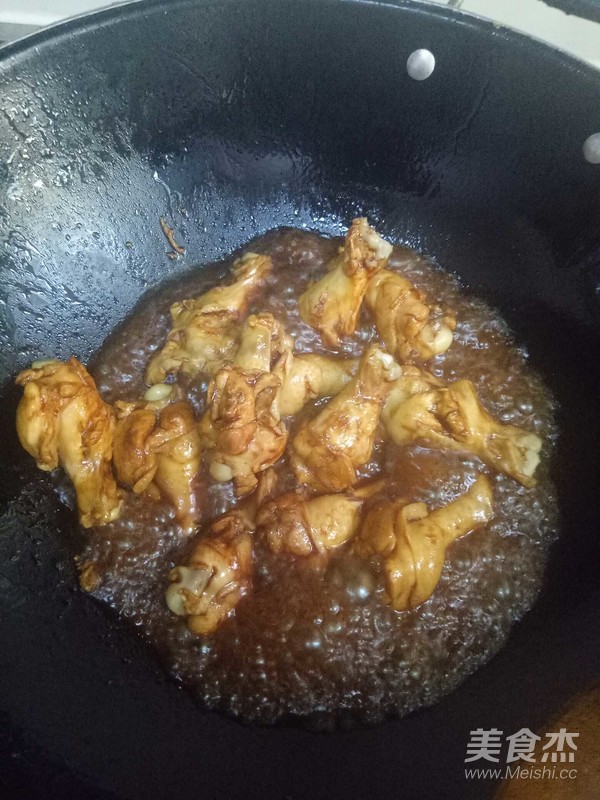 雞翅根炒土豆片的做法-家常味爆菜譜-易網健康養生網 雞翅根炒土豆片的做法-家常味爆菜譜