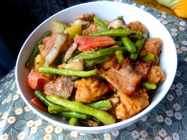 家常燉菜的做法-咸鮮味燉菜譜-易網健康養生網 家常燉菜的做法-咸鮮味燉菜譜