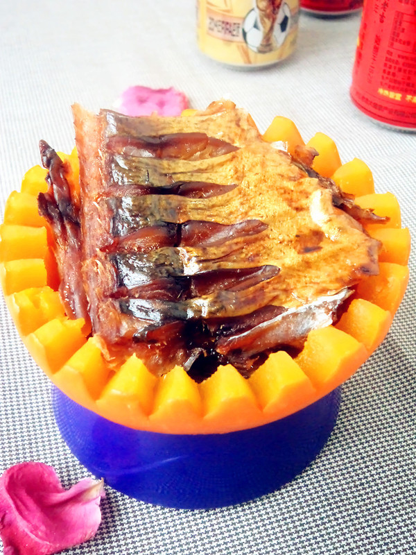 洞庭魚(yú)蒸南瓜的做法-咸鮮味蒸菜譜-易網(wǎng)健康養(yǎng)生網(wǎng) 洞庭魚(yú)蒸南瓜的做法-咸鮮味蒸菜譜