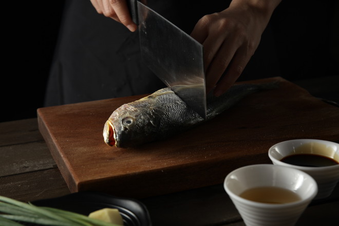 清蒸黃花魚!魚中的美味!的做法-咸鮮味蒸菜譜-易網<a href=http://m.aoa7937.com/ target=_blank class=infotextkey>健康養生</a>網 清蒸黃花魚!魚中的美味!的做法-咸鮮味蒸菜譜