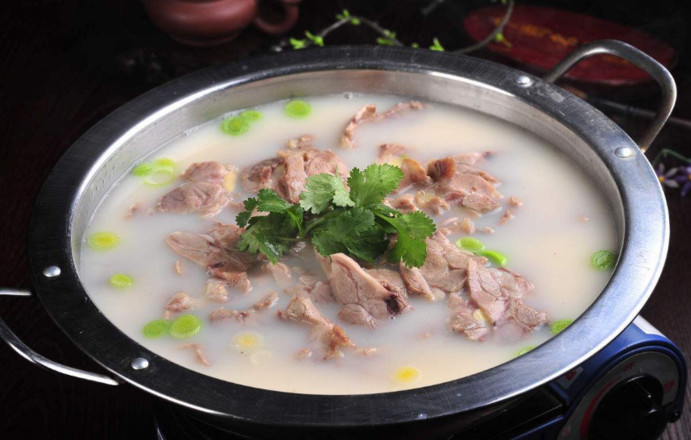 徽湘情緣羊肉湯做法的做法-家常味煮菜譜-易網(wǎng)健康養(yǎng)生網(wǎng) 徽湘情緣羊肉湯做法的做法-家常味煮菜譜