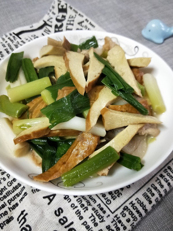 大蒜肉片炒豆腐干的做法-家常味炒菜譜-易網健康養生網 大蒜肉片炒豆腐干的做法-家常味炒菜譜