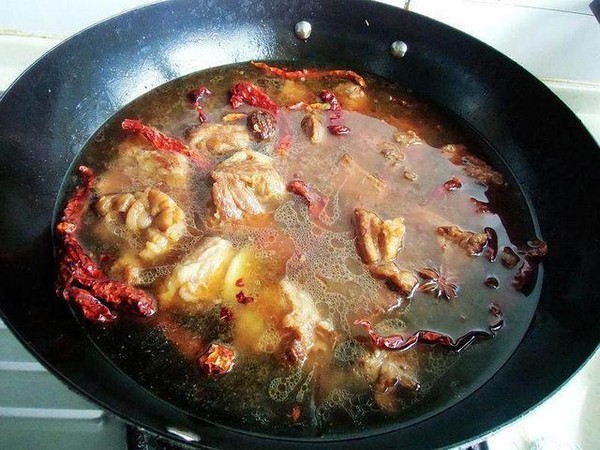 大盤牛肉的做法-香辣味燒菜譜-易網健康養生網 大盤牛肉的做法-香辣味燒菜譜