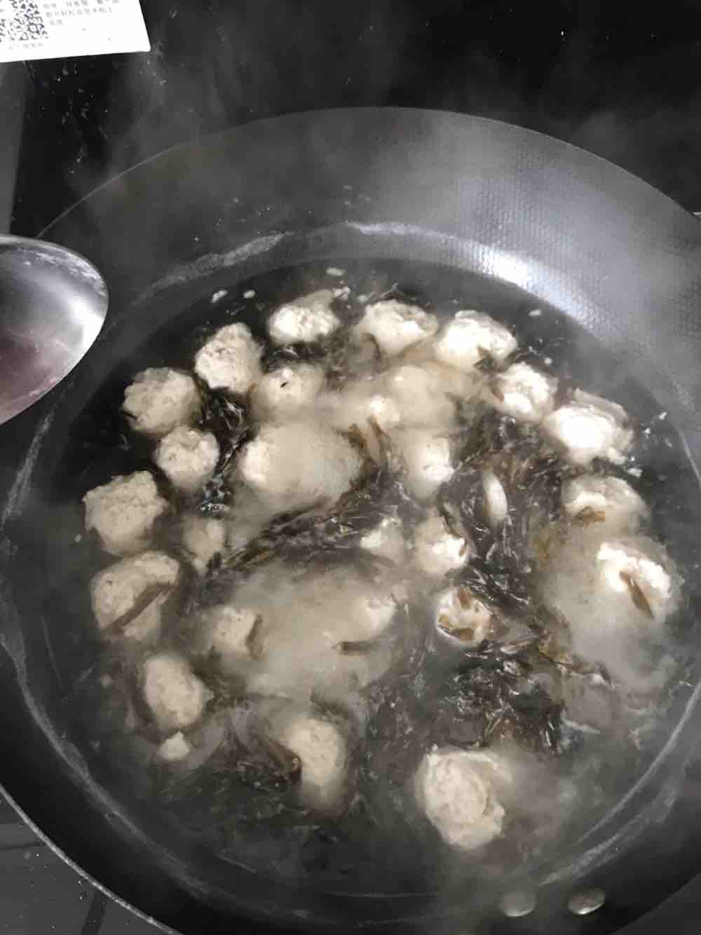 紫菜魚丸湯的做法-咸鮮味汆菜譜-易網(wǎng)健康養(yǎng)生網(wǎng) 紫菜魚丸湯的做法-咸鮮味汆菜譜