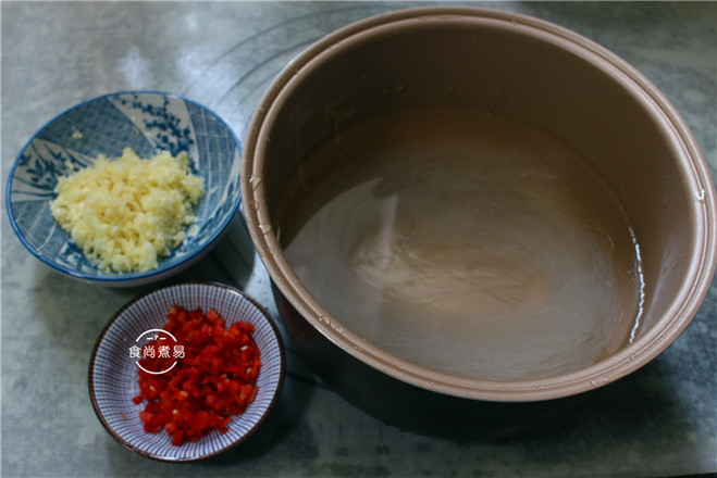 蒜蓉粉絲蒸娃娃菜的做法-香辣味蒸菜譜-易網<a href=http://m.aoa7937.com/ target=_blank class=infotextkey>健康養生</a>網 蒜蓉粉絲蒸娃娃菜的做法-香辣味蒸菜譜