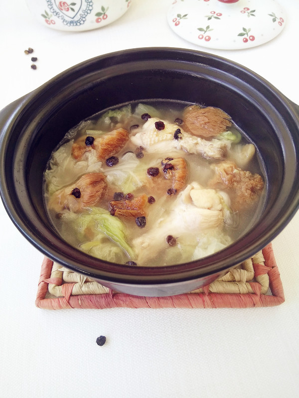 猴頭菇煲雞湯的做法-咸鮮味煲菜譜-易網(wǎng)健康養(yǎng)生網(wǎng) 猴頭菇煲雞湯的做法-咸鮮味煲菜譜