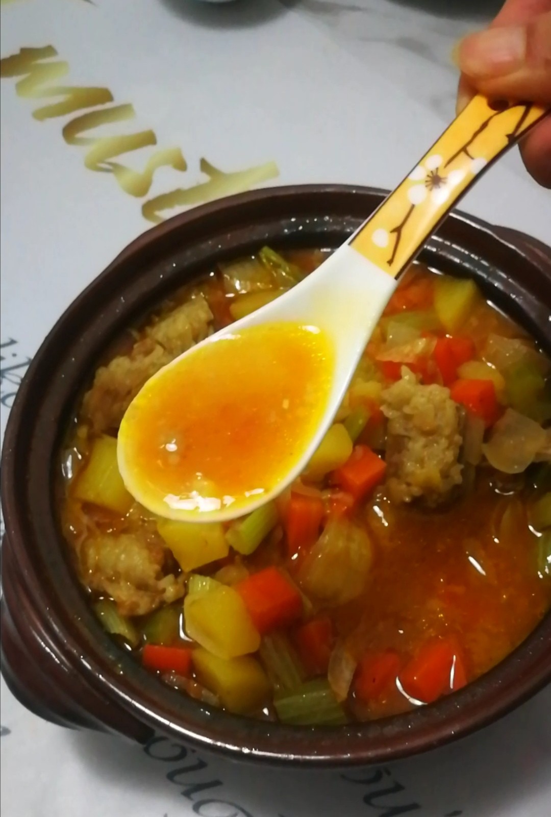 羅宋牛排湯的做法-家常味燉菜譜-易網健康養生網 羅宋牛排湯的做法-家常味燉菜譜