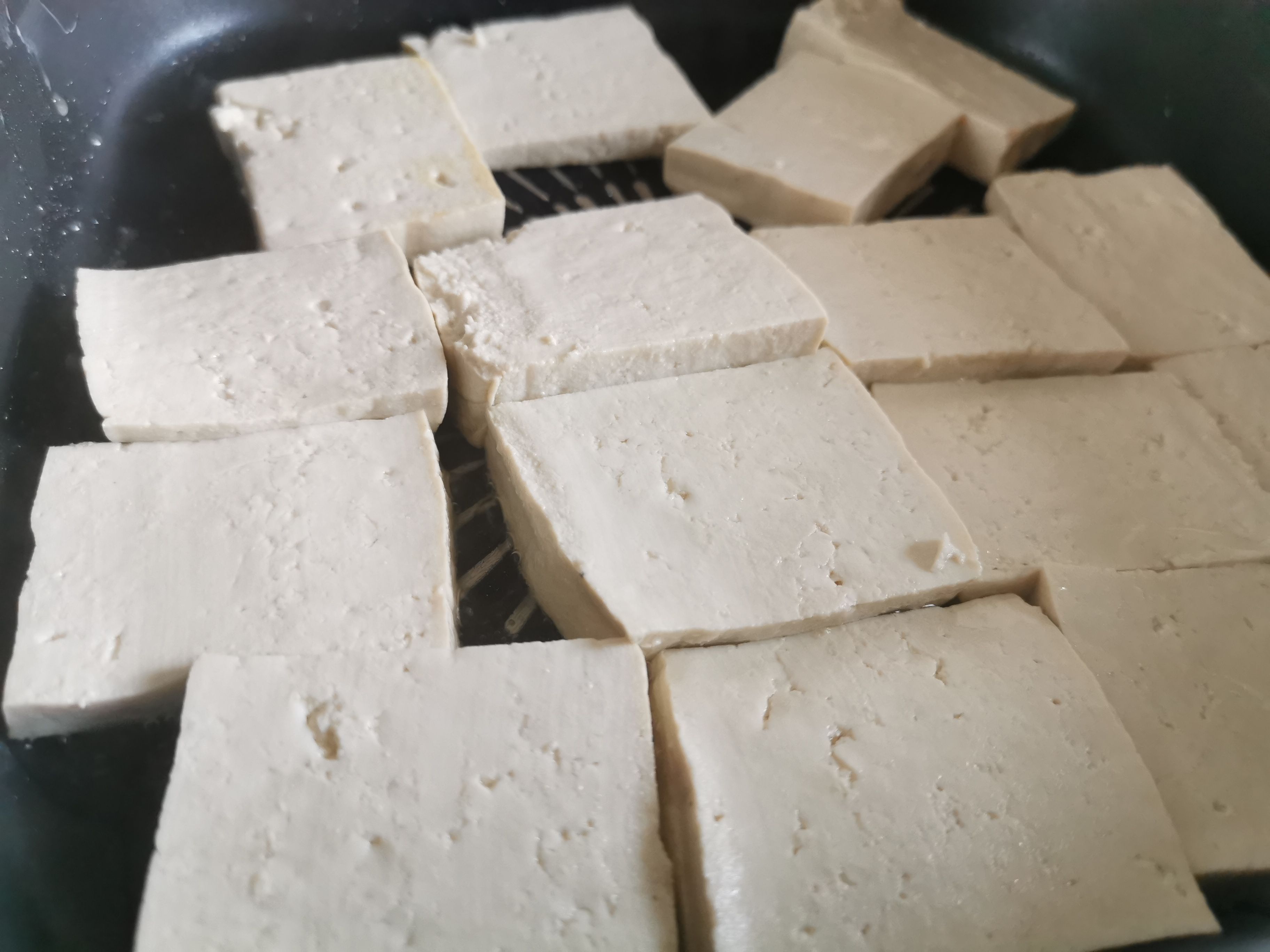 香煎豆腐的做法-香辣味煎菜譜