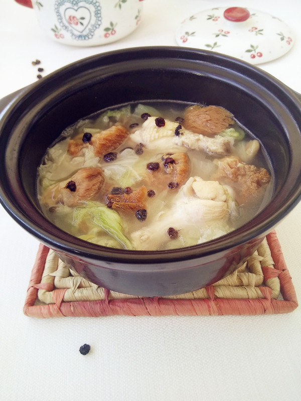 猴頭菇煲雞湯的做法-咸鮮味煲菜譜-易網(wǎng)健康養(yǎng)生網(wǎng) 猴頭菇煲雞湯的做法-咸鮮味煲菜譜
