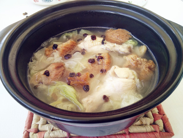 猴頭菇煲雞湯的做法-咸鮮味煲菜譜-易網(wǎng)健康養(yǎng)生網(wǎng) 猴頭菇煲雞湯的做法-咸鮮味煲菜譜