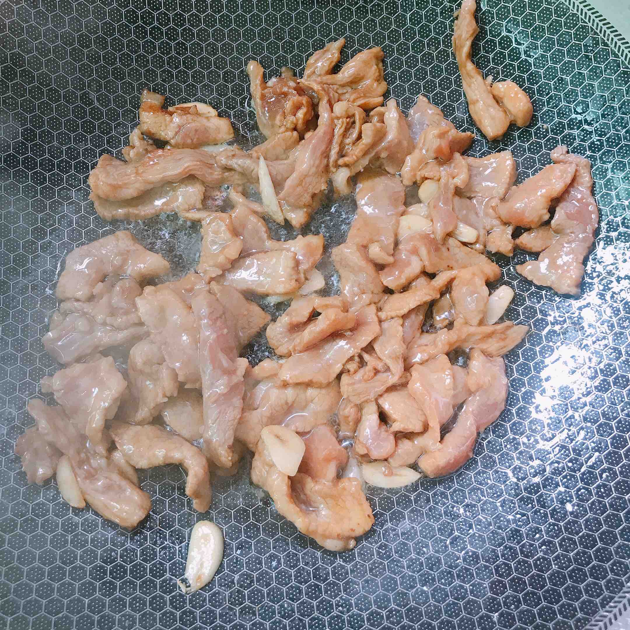 荷蘭豆炒肉片的做法-咸鮮味炒菜譜