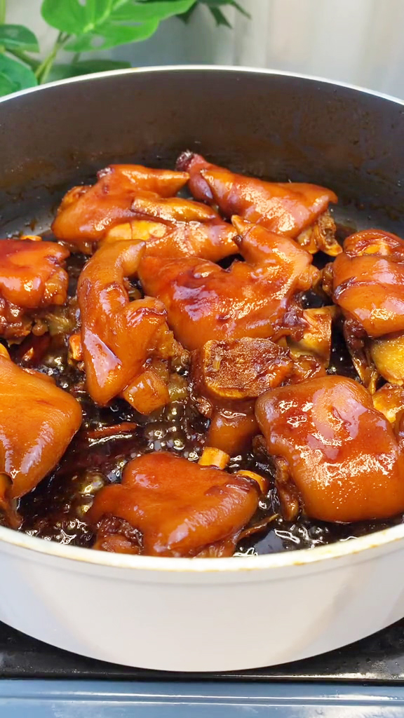 美容豬蹄的做法-咸鮮味燉菜譜-易網健康養生網 美容豬蹄的做法-咸鮮味燉菜譜