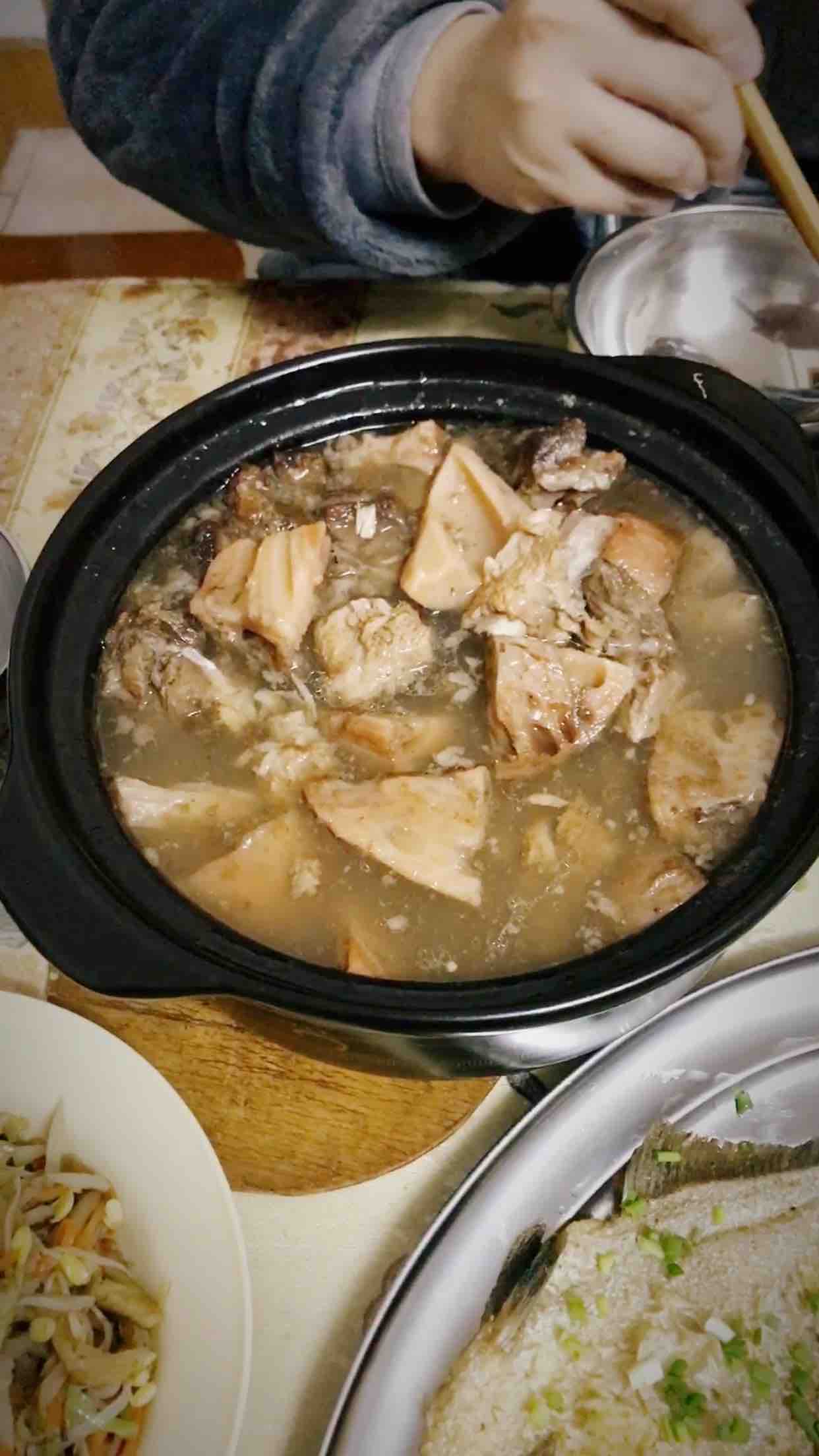 蓮藕排骨湯的做法-家常味煨菜譜-易網健康養生網 蓮藕排骨湯的做法-家常味煨菜譜
