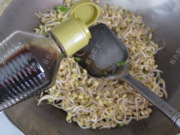 自家發的綠豆芽的做法-家常味炒菜譜-易網健康養生網 自家發的綠豆芽的做法-家常味炒菜譜