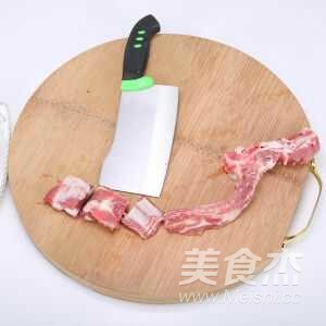教你燉出好吃的燉排骨和吊高湯的做法-咸鮮味鹵菜譜-易網<a href=http://m.aoa7937.com/ target=_blank class=infotextkey>健康養生</a>網 教你燉出好吃的燉排骨和吊高湯的做法-咸鮮味鹵菜譜