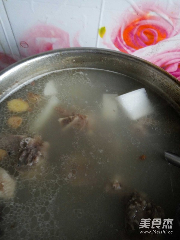 清燉羊肉湯的做法-咸鮮味煲菜譜-易網(wǎng)健康養(yǎng)生網(wǎng) 清燉羊肉湯的做法-咸鮮味煲菜譜