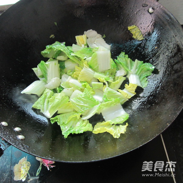 白菜煮粉皮的做法-家常味煮菜譜