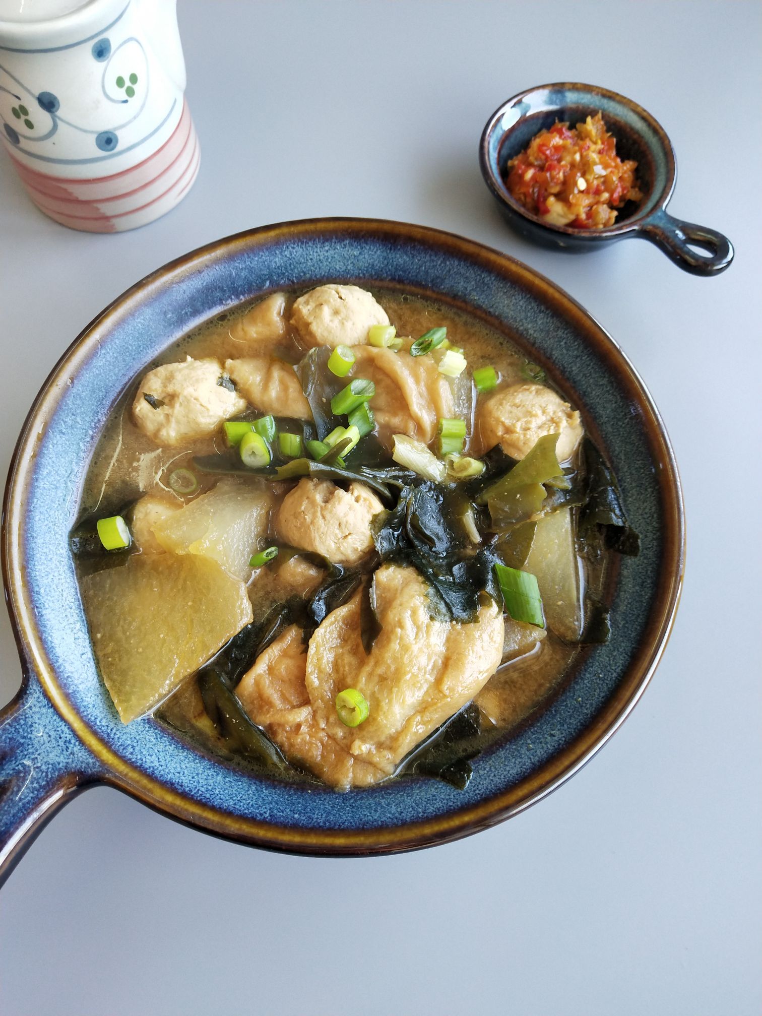 味增冬瓜雞丸湯的做法-咸鮮味煮菜譜-易網(wǎng)健康養(yǎng)生網(wǎng) 味增冬瓜雞丸湯的做法-咸鮮味煮菜譜