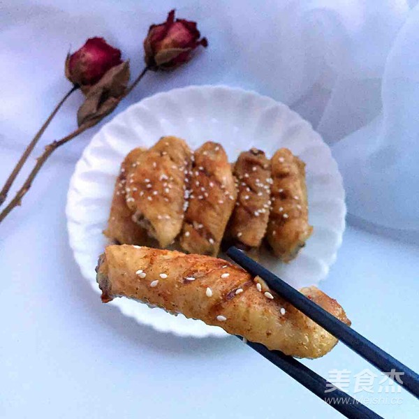 香辣烤雞翅中的做法-香辣味烤菜譜-易網健康養生網 香辣烤雞翅中的做法-香辣味烤菜譜