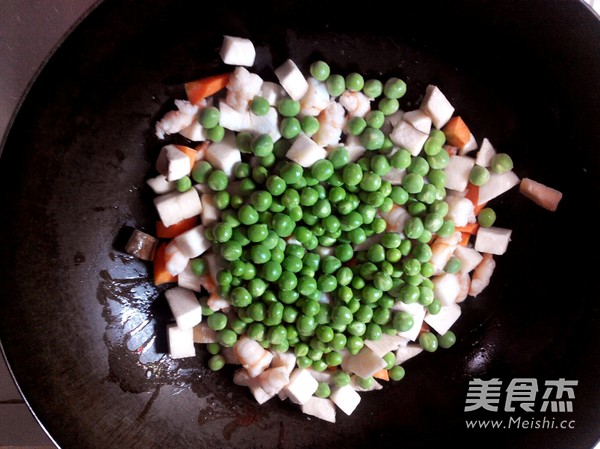 青蔬炒海鮮的做法-家常味炒菜譜