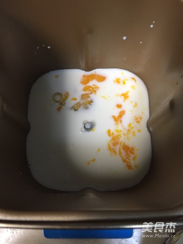 培根芝士面包的做法-其它口味烘焙菜譜-易網<a href=http://m.aoa7937.com/ target=_blank class=infotextkey>健康養生</a>網 培根芝士面包的做法-其它口味烘焙菜譜