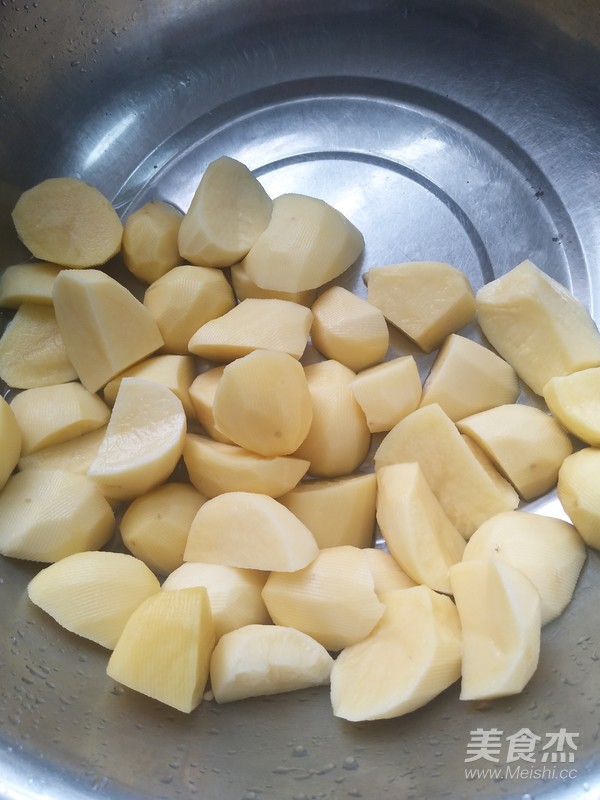 咖喱雞塊的做法-咖喱味燉菜譜-易網健康養生網 咖喱雞塊的做法-咖喱味燉菜譜