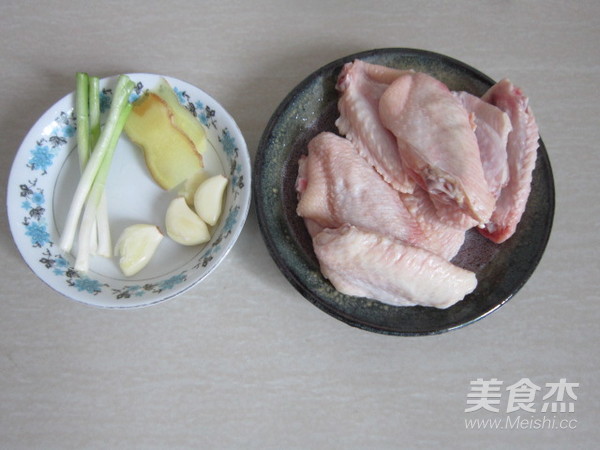 蒜香烤雞翅的做法-家常味烤菜譜-易網(wǎng)<a href=http://m.aoa7937.com/ target=_blank class=infotextkey>健康養(yǎng)生</a>網(wǎng) 蒜香烤雞翅的做法-家常味烤菜譜