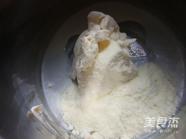 乳酪肉松包的做法-咸鮮味烘焙菜譜-易網(wǎng)健康養(yǎng)生網(wǎng) 乳酪肉松包的做法-咸鮮味烘焙菜譜