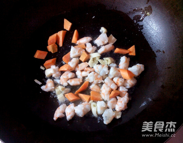 青蔬炒海鮮的做法-家常味炒菜譜