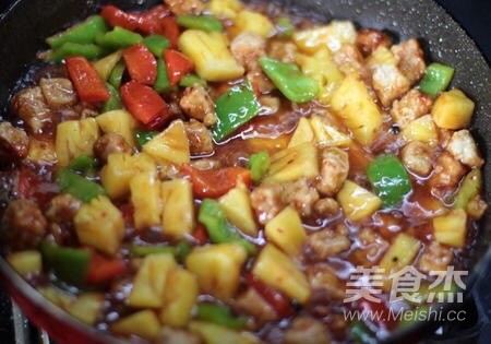 菠蘿咕嚕肉的做法-家常味炸菜譜-易網健康養生網 菠蘿咕嚕肉的做法-家常味炸菜譜