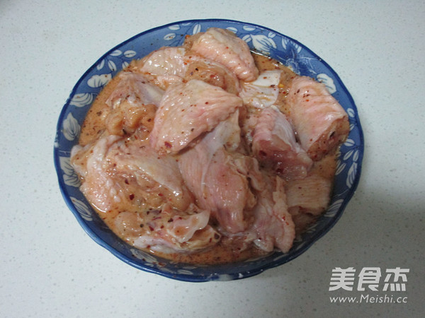 干鍋雞翅蝦的做法-香辣味燒菜譜-易網(wǎng)健康養(yǎng)生網(wǎng) 干鍋雞翅蝦的做法-香辣味燒菜譜