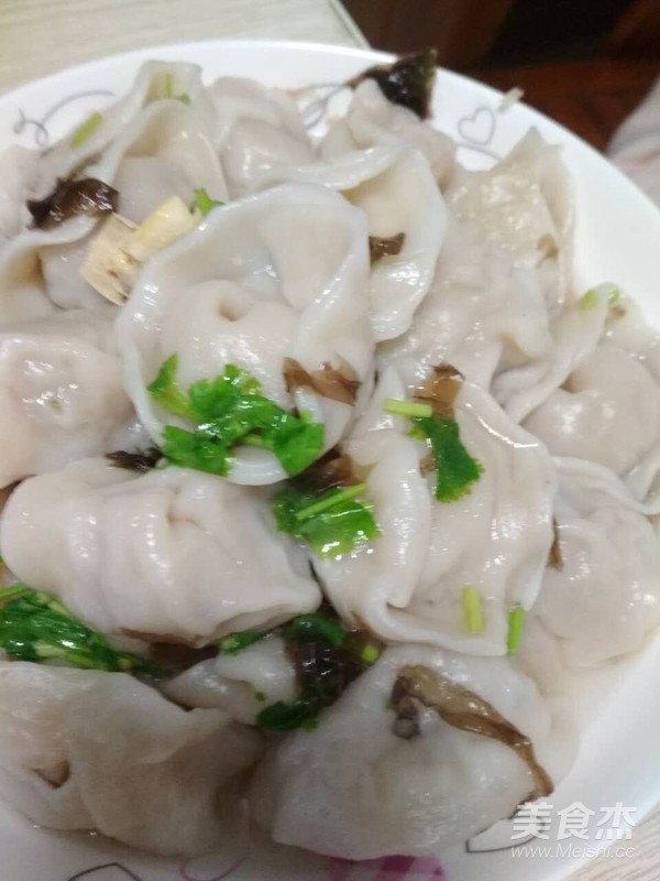 白蘿卜大肉蒸餃的做法-家常味蒸菜譜-易網(wǎng)健康養(yǎng)生網(wǎng) 白蘿卜大肉蒸餃的做法-家常味蒸菜譜